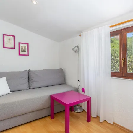 Apartament 1 Bedroom Beautiful In *