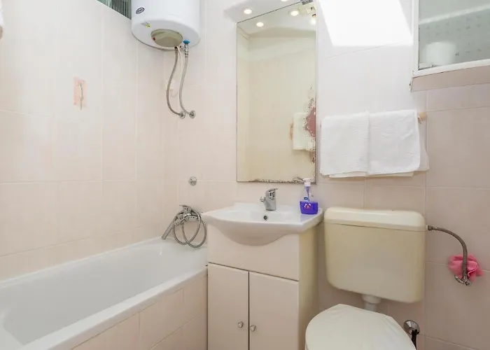 1 Bedroom Cozy In Appartamento *