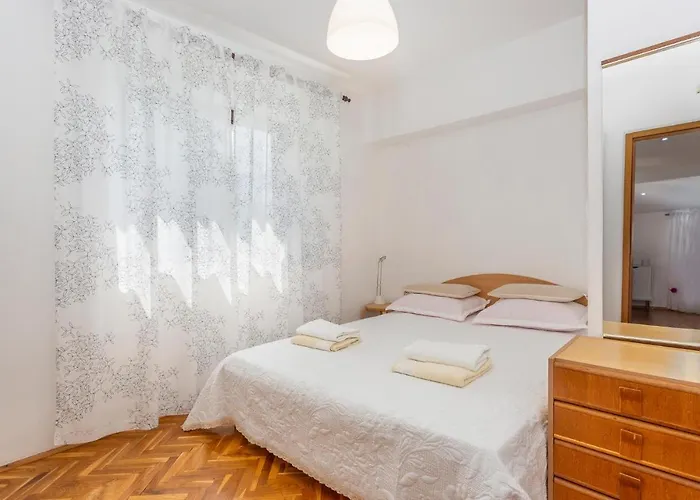 Appartamento 1 Bedroom Cozy In Omišalj